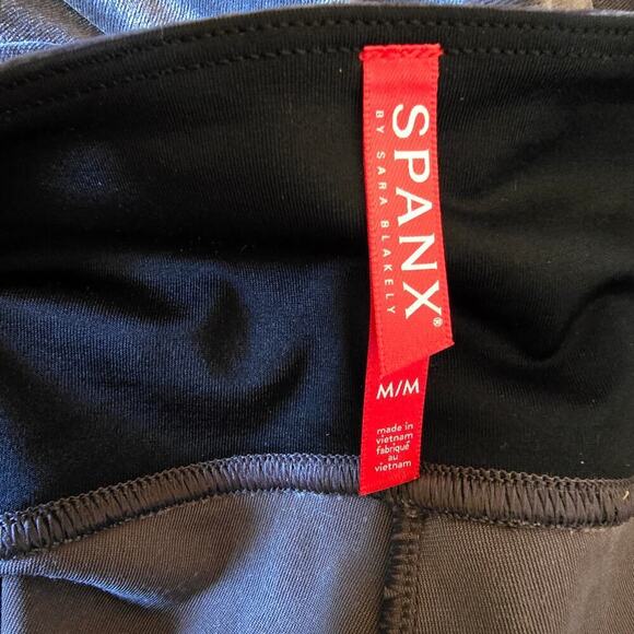 Spanx Velvet Velour Leggings - Picture 5 of 8